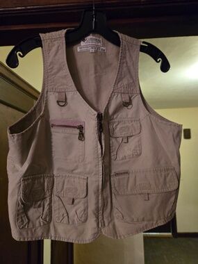 Columbia vest with pockets